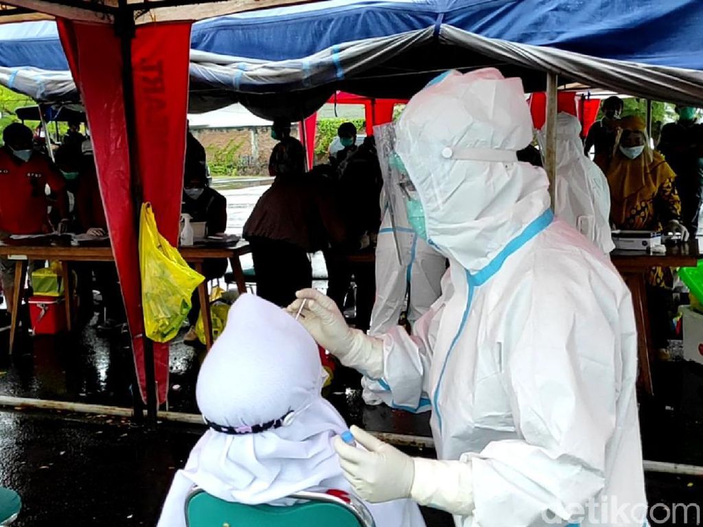 Pulang Pelatihan dari Surabaya, 37 CPNS Tulungagung Positif Antigen Pulang Pelatihan dari Surabaya, 37 CPNS Tulungagung Positif Antigen