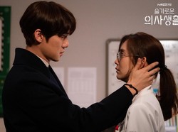 Hospital Playlist 2 dan 10 Drama Korea tvN yang Siap Tayang hingga Akhir Tahun