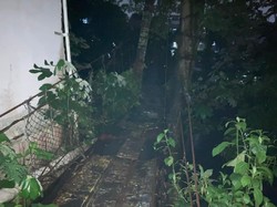 Pak Anies Tolong, Jembatan Gantung di Srengseng Sawah Ini Masih Rusak