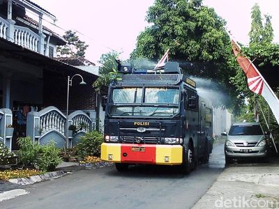 Kampung Lockdown di Boyolali Disemprot Disinfektan