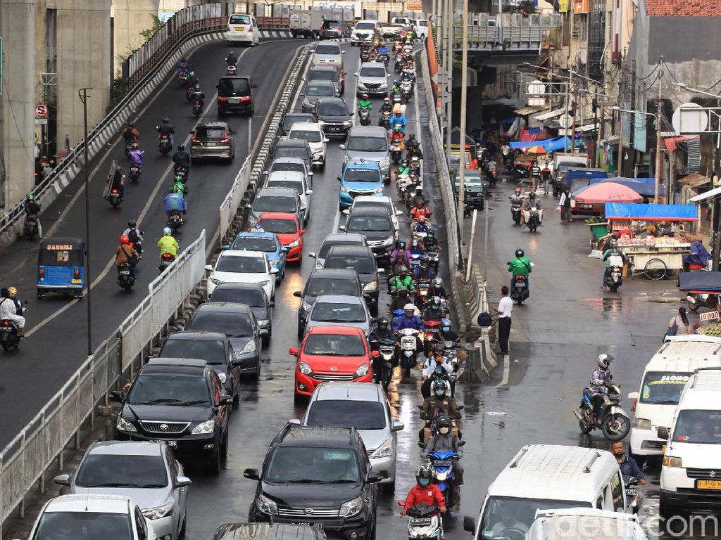 Pemprov DKI Banggakan Tingkat Kemacetan Jakarta Turun 34% di 2021