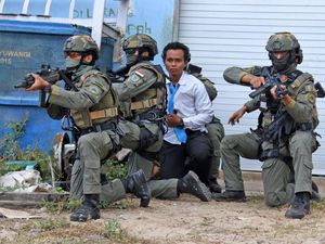 Marinir Indonesia Dan Amerika Serikat Latihan Bebaskan Sandera di Banyuwangi