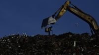 Upaya Mengolah Sampah Menjadi Energi Listrik