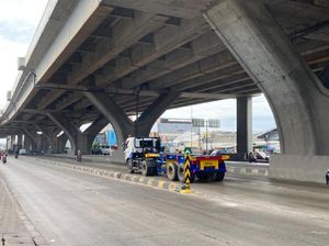 Rambu Pembatas Jalan di Depan Halte Airin Cilincing Telah Terpasang