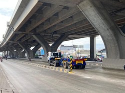 Rambu Pembatas Jalan di Depan Halte Airin Cilincing Telah Terpasang