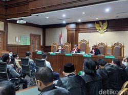 Stafsus Edhy Ungkap soal Nota Dinas Sekjen KKP Antam Novambar-Bank Garansi