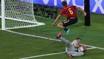 Skor Kacamata Spanyol vs Swedia di Depan Spider-Man & Superman