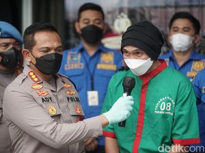 Anji Jalani Asesmen di BNNP Hari Ini Anji Jalani Asesmen di BNNP Hari Ini