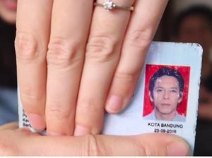 Jreng... Jreng... Seperti Ini Foto Ariel NOAH di KTP, Masih Ganteng?