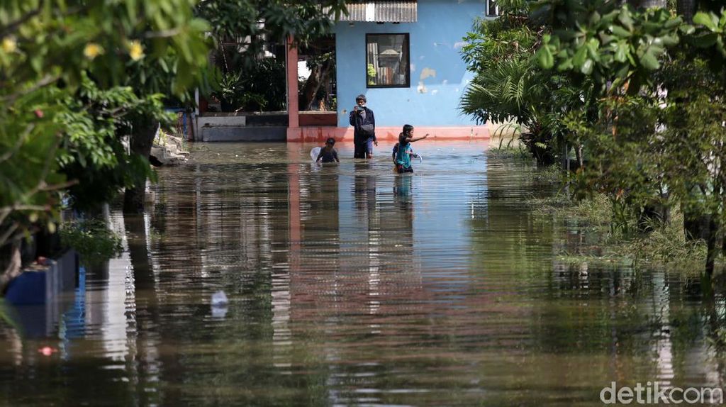 Banjir Rendam Perumahan Pondok Hijau Permai Bekasi