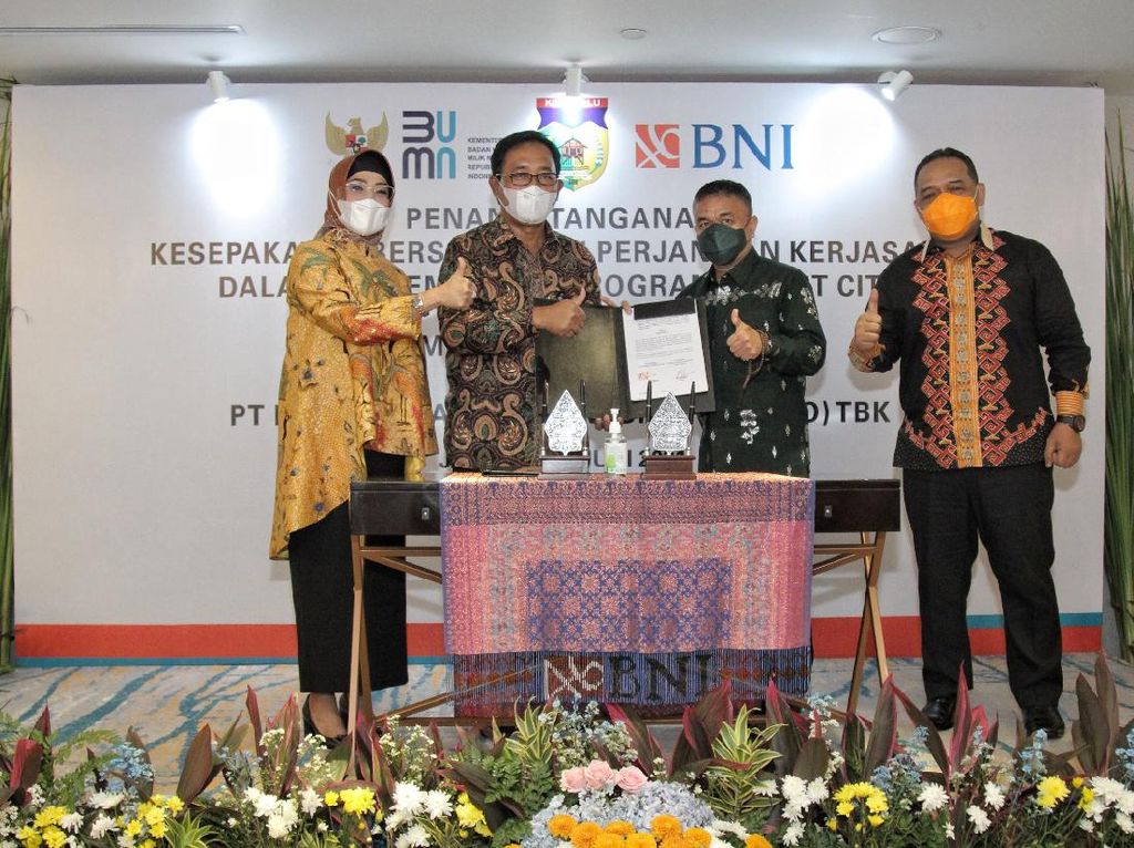 Pemkot Palu Gandeng BNI Kembangkan Smart City Lewat Layanan Digital Pemkot Palu Gandeng BNI Kembangkan Smart City Lewat Layanan Digital