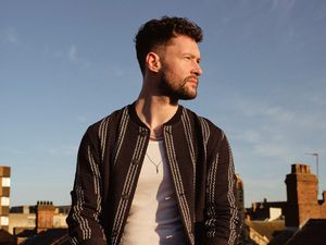 Lihat Aksi Calum Scott Gemparkan Panggung SCBD Lihat Aksi Calum Scott Gemparkan Panggung SCBD