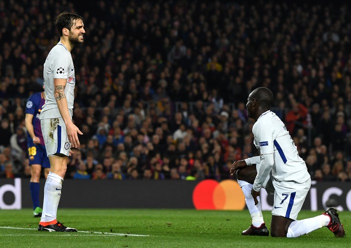 BARCELONA, SPAIN - MARCH 14:  Cesc Fabregas (L) and NGolo Kante of Chelsea during the UEFA Champions League Round of 16 Second Leg match FC Barcelona and Chelsea FC at Camp Nou on March 14, 2018 in Barcelona, Spain.  (Photo by David Ramos/Getty Images)