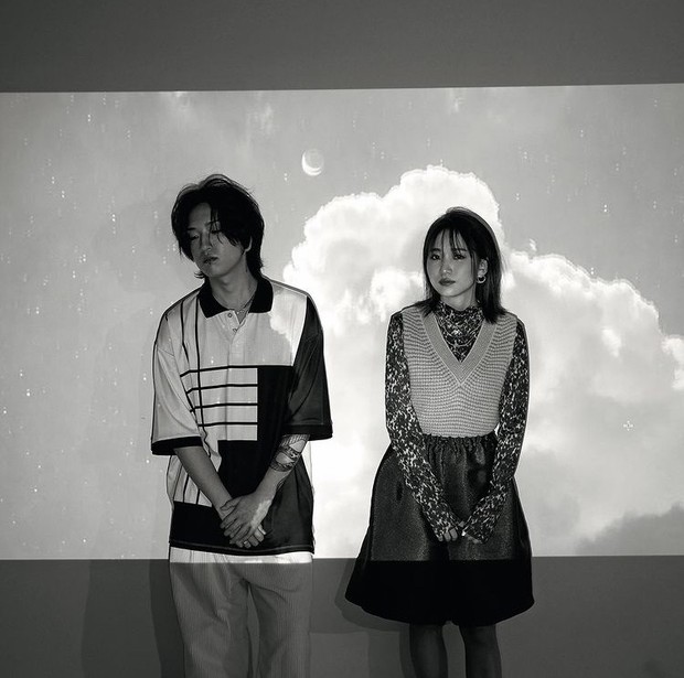 Foto: instagram.com/ayase_0404/ Ayase dan Rira Ikuta dari YOASOBI.