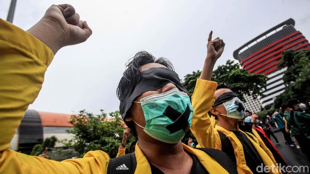 Gegara TWK, Mahasiswa Gelar Aksi Selamatkan KPK Gegara TWK, Mahasiswa Gelar Aksi Selamatkan KPK