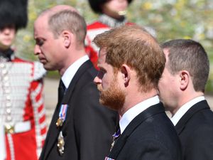 Pangeran Harry Tiba di Balmoral Usai Ratu Elizabeth Wafat, Istrinya Tak Hadir Pangeran Harry Tiba di Balmoral Usai Ratu Elizabeth Wafat, Istrinya Tak Hadir