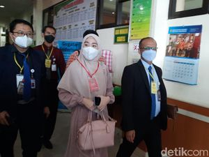 Resmi Cerai, Larissa Chou Tak Menyesal Pernah Jadi Istri Alvin Faiz Resmi Cerai, Larissa Chou Tak Menyesal Pernah Jadi Istri Alvin Faiz