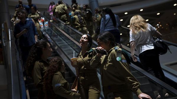 Makin Berani! Israel Cabut Aturan Masker di Dalam Ruangan