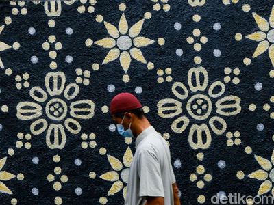 Mural Motif Batik Percantik Jalan Mayang Kota Tangerang