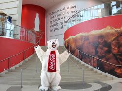 Coca-Cola yang Rugi Gegara Ronaldo Ternyata Punya Museum Keren