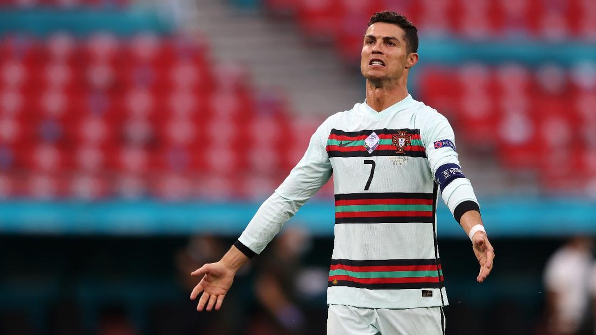 Cristiano Ronaldo masuk daftar atlet yang paling sering dirisak di medsos. (Foto: Getty Images/Alex Pantling)