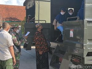 Kena Corona, 48 Santri Ponpes Syafii Akrom Pekalongan Dievakuasi Kena Corona, 48 Santri Ponpes Syafii Akrom Pekalongan Dievakuasi