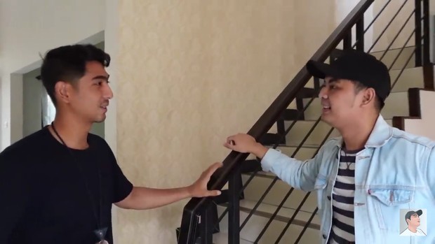 Tangga Dekat Ruang Keluarga/youtube.com/singkye