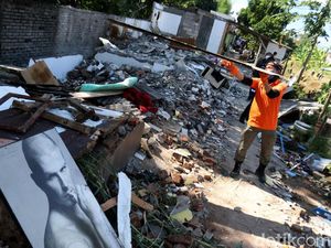 Terdampak Penataan Sungai Cidurian, Ratusan Rumah Ditertibkan