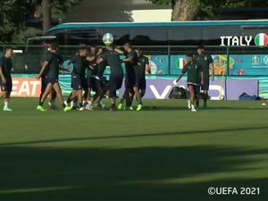 Momen-momen Terbaik Sesi Latihan Italia Jelang Lawan Swiss