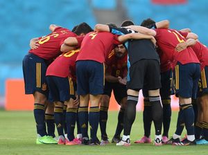 Spanyol dan Musuh Dalam Selimut