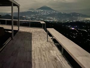 Tumpeng Menoreh, Restoran di Atas Bukit Milik Vokalis Band Endank Soekamti Tumpeng Menoreh, Restoran di Atas Bukit Milik Vokalis Band Endank Soekamti