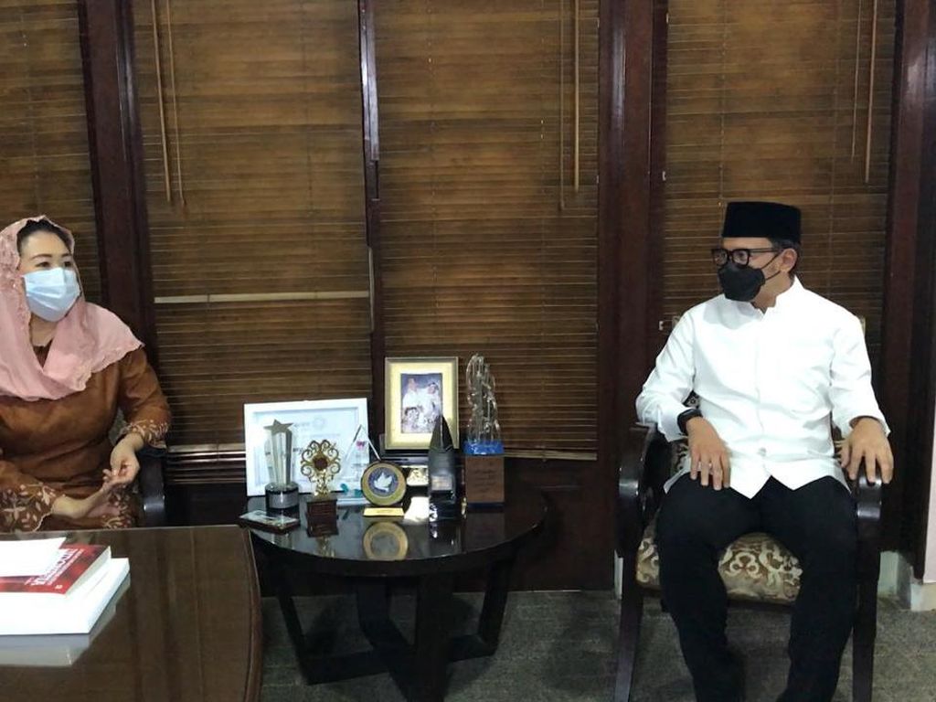 Yenny Wahid Apresiasi Kegigihan Bima Arya Tangani Sengkarut GKI Yasmin Yenny Wahid Apresiasi Kegigihan Bima Arya Tangani Sengkarut GKI Yasmin