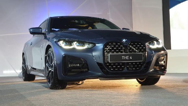 Lihat Lebih Dekat BMW Seri 4 yang Tampil Gahar dengan Grill Super Besar