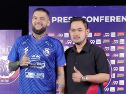 Arema FC Kontrak Diego Michiels Satu Musim