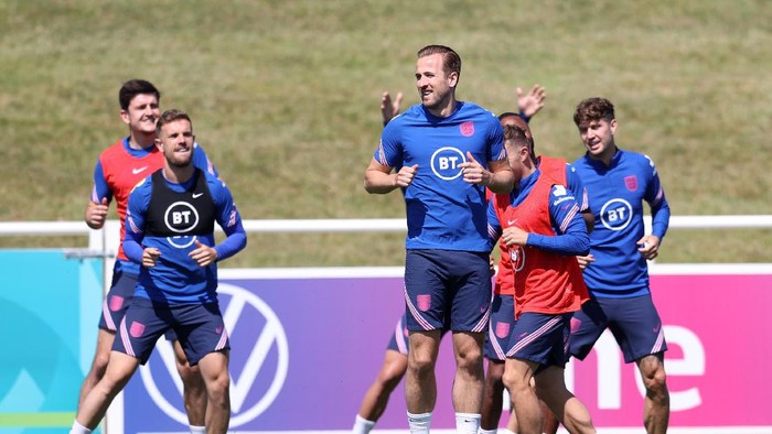 BURTON UPON TRENT, ENGLAND - JUNE 15: Harry Kane of England at an England training session at St Georges Park on June 15, 2021 in Burton upon Trent, England. (Photo by Catherine Ivill/Getty Images)
