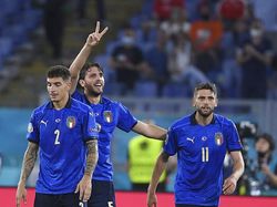 Koneksi Duo Sassuolo Bantu Italia Tumbangkan Swiss