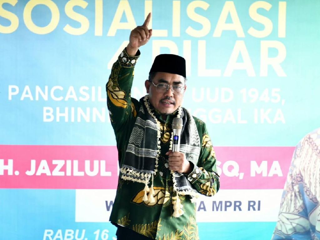 PKB ke Luhut: SBY Bukan Habibie dan Tak Perlu di-Habibie-kan PKB ke Luhut: SBY Bukan Habibie dan Tak Perlu di-Habibie-kan