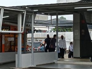Didampingi Kang Emil, Jokowi Tinjau Vaksinasi di Stasiun Bogor-Pakansari