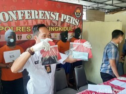 Tak Terima Diputus, Pria Ini Sebar Foto Vulgar Mantan Pacar di Bawah Umur