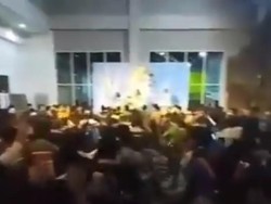 Viral Video Kerumunan Orang Joget Bareng di Sleman City Hall
