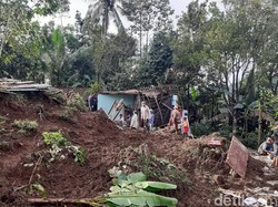 Detik-detik Longsor di Banyuwangi yang Renggut Nyawa Seorang Bocah