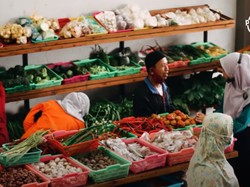 Mantan Bos Rongsokan Beromzet Rp 700 Juta Kini Alih Profesi Jadi Tukang Sayur