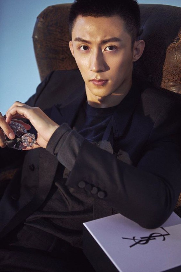 Memulai karir dengan menjadi model