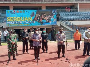 Sampaikan Pesan Jokowi, Menkes: Satu Juta Vaksinasi Per Hari