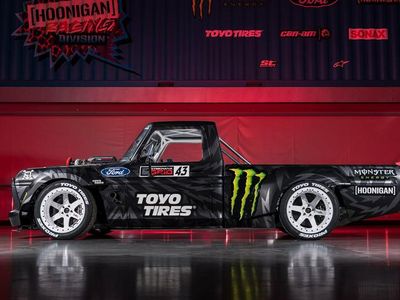 Mobil Ken Block Ini Dijual!