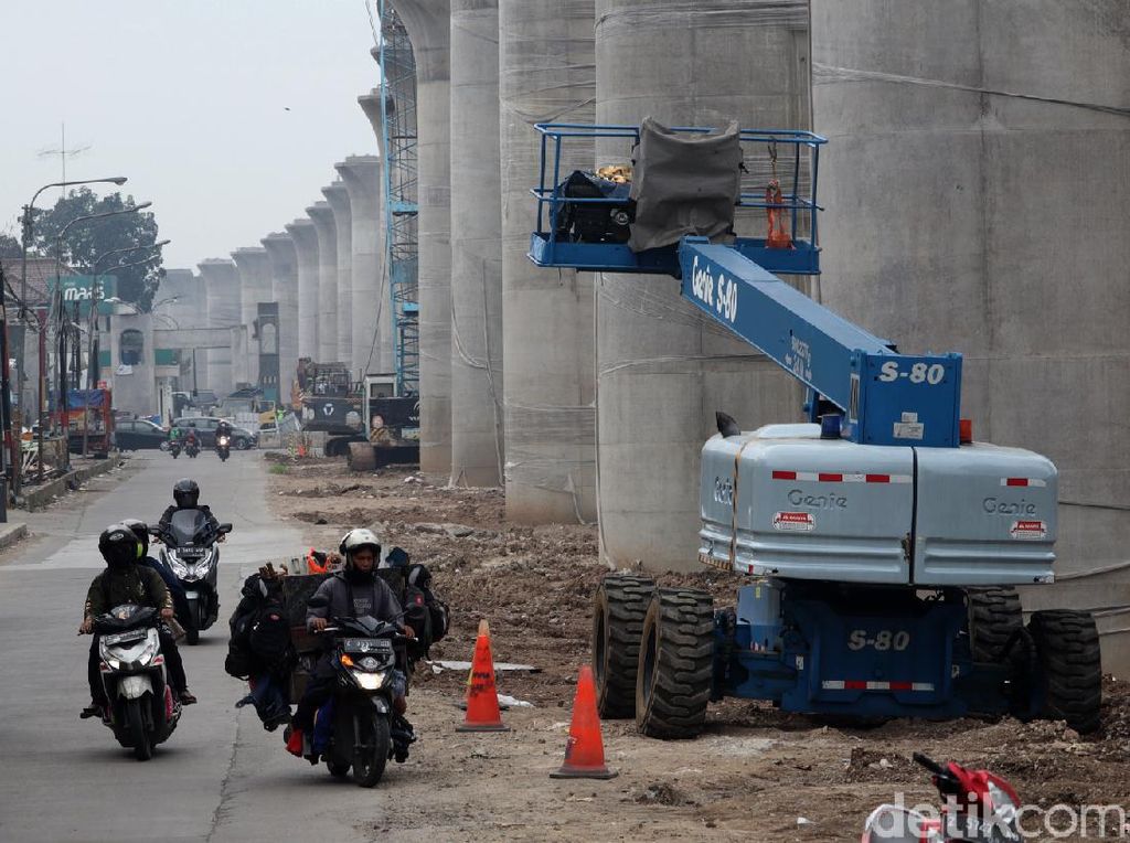 Progres Terkini Proyek Kereta Cepat di Kawasan Buahbatu Progres Terkini Proyek Kereta Cepat di Kawasan Buahbatu