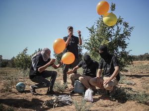 Israel Kembali Gempur Hamas Usai Kiriman Balon Api dari Gaza