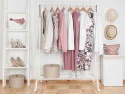 Nama-nama Pakaian dalam Bahasa Inggris Plus Arti Serta Contohnya dalam Kalimat