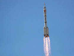 Terbangkan 3 Astronaut ke Orbit Bumi, Apa Ambisi Luar Angkasa China?