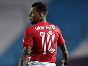 Dani Alves Sudah 38 Tahun, Masih Tampil di Olimpiade 2020